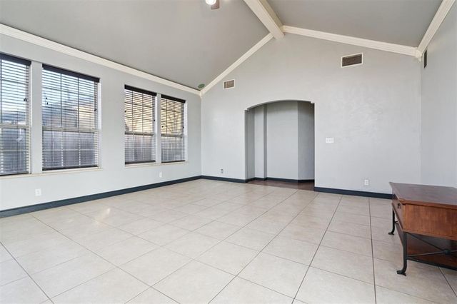 6709 NW 34th Street, Bethany, OK 73008