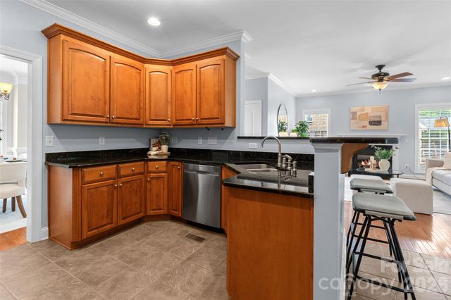 5649 Old Town Lane, Gastonia, NC 28056