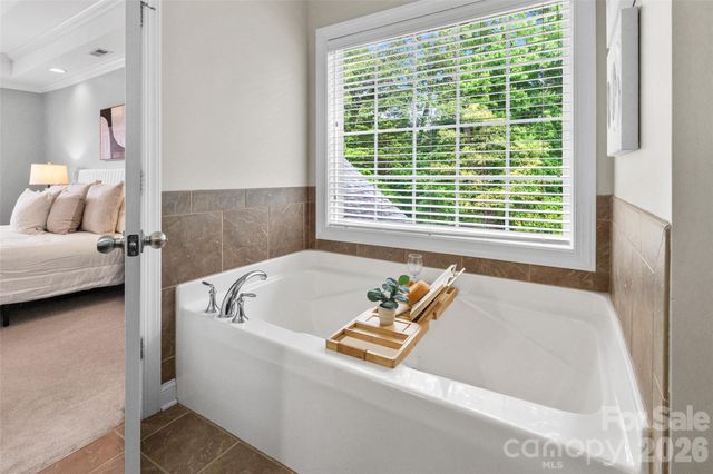 5649 Old Town Lane, Gastonia, NC 28056