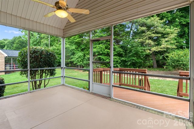 5649 Old Town Lane, Gastonia, NC 28056