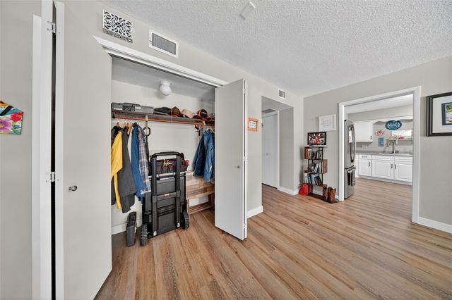 430 29th Street Drive SE 8, Cedar Rapids, IA 52403