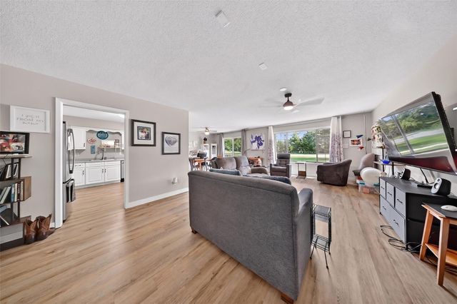 430 29th Street Drive SE 8, Cedar Rapids, IA 52403