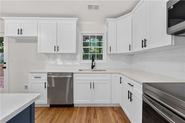 664 Hickory Ridge Road SW, Lilburn, GA 30047