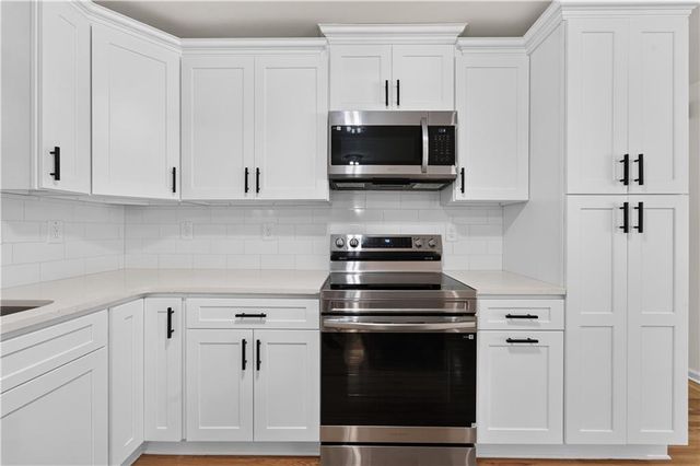 664 Hickory Ridge Road SW, Lilburn, GA 30047