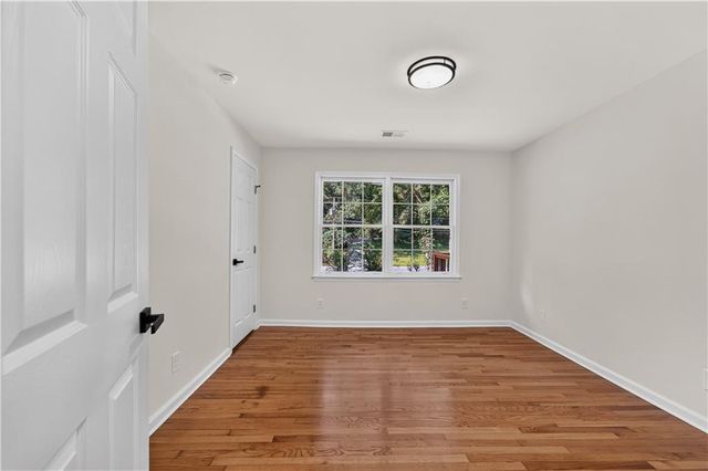 664 Hickory Ridge Road SW, Lilburn, GA 30047