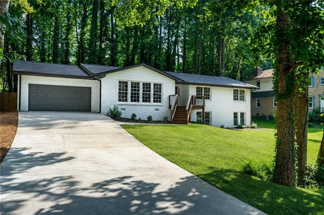 664 Hickory Ridge Road SW, Lilburn, GA 30047