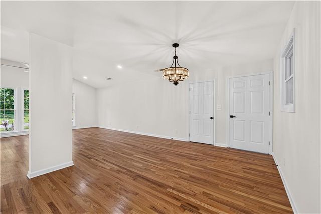 664 Hickory Ridge Road SW, Lilburn, GA 30047