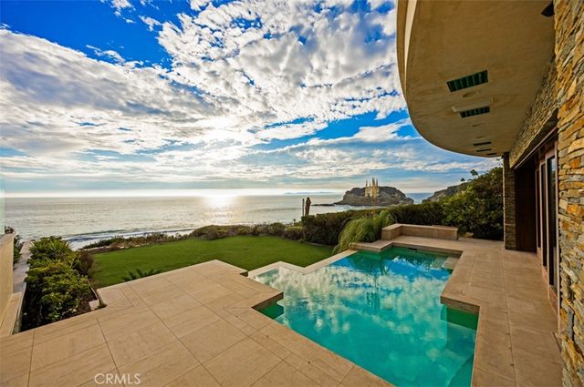 25 Bay, Laguna Beach, CA 92651