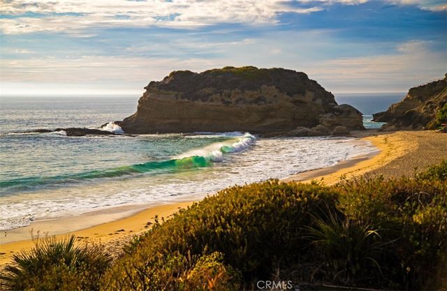 25 Bay, Laguna Beach, CA 92651