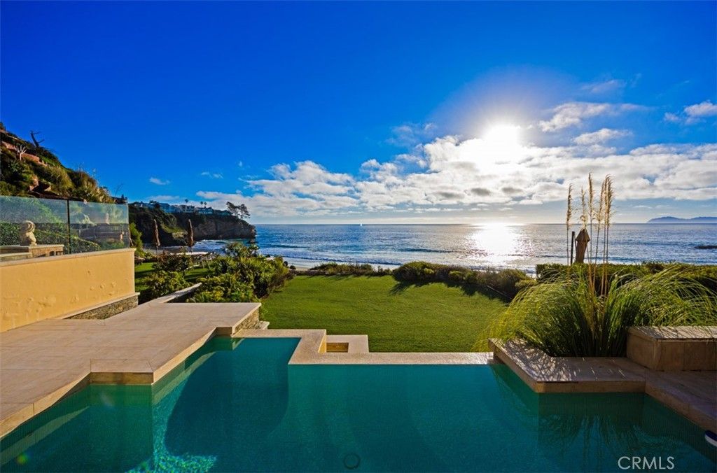 25 Bay, Laguna Beach, CA 92651