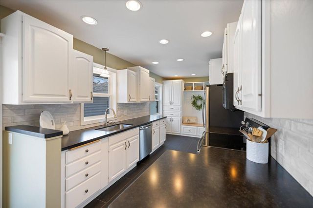 8131 Upton Avenue S, Bloomington, MN 55431