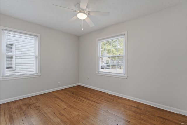 2021 Hollywood Place, South Bend, IN 46616