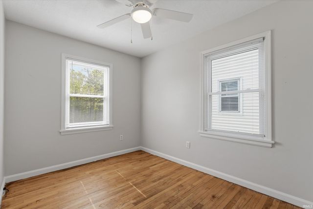 2021 Hollywood Place, South Bend, IN 46616