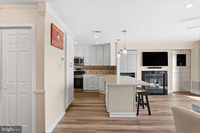 1304 HARBOUR CV S, Somers Point, NJ 08244