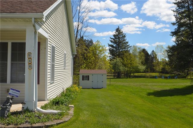 940 Elmgrove Road, Gates, NY 14624