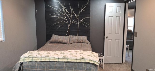 9218 N Koher Road, Syracuse, IN 46567