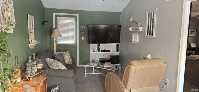 9218 N Koher Road, Syracuse, IN 46567