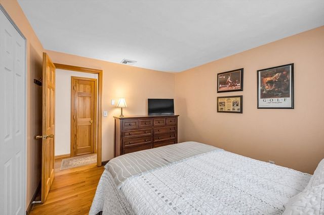 83 Loomis Dr, Chicopee, MA 01020