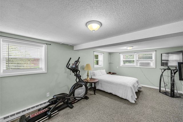 83 Loomis Dr, Chicopee, MA 01020