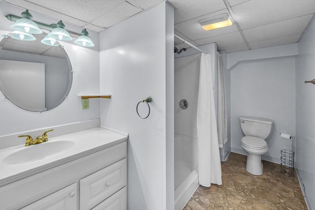 83 Loomis Dr, Chicopee, MA 01020