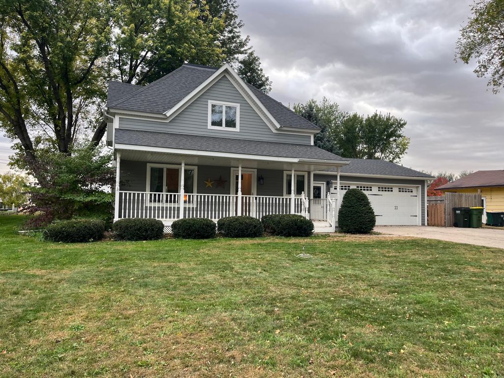 96 E Park Street, Cottonwood, MN 56229