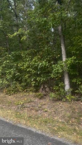 LOG CABIN, Beaverdam, VA 23015