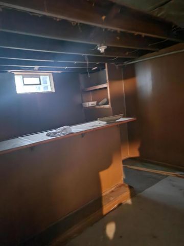 15870 W Parkway Street, Detroit City, MI 48223