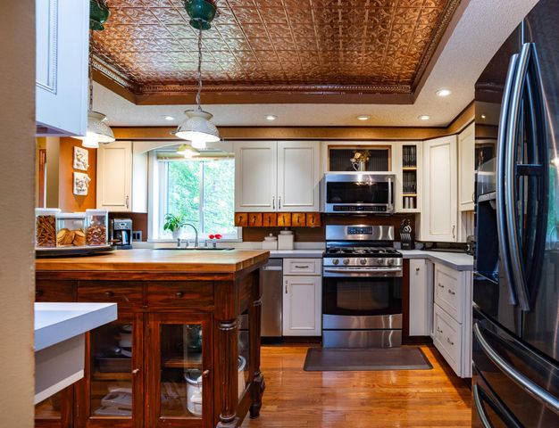 11170 36th Place N, Plymouth, MN 55441