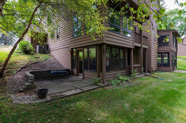 11170 36th Place N, Plymouth, MN 55441