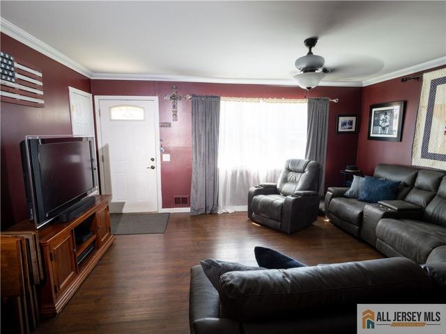 2 Missouri Court 185, Old Bridge, NJ 07747