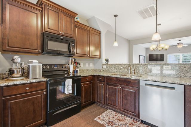 2085 Hemlock Dr, Spring Hill, TN 37174