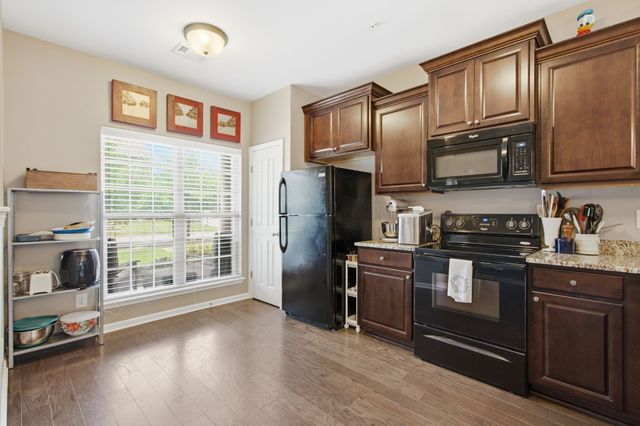 2085 Hemlock Dr, Spring Hill, TN 37174