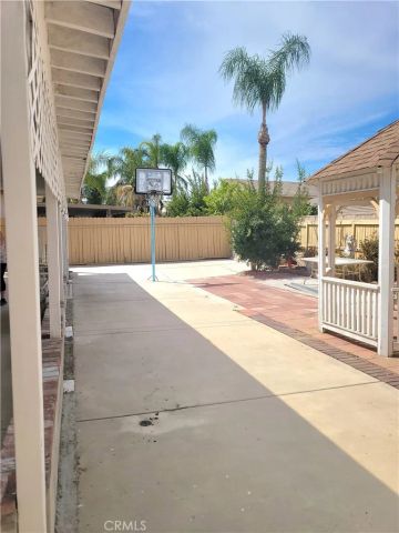 2130 Willowbrook, Perris, CA 92571