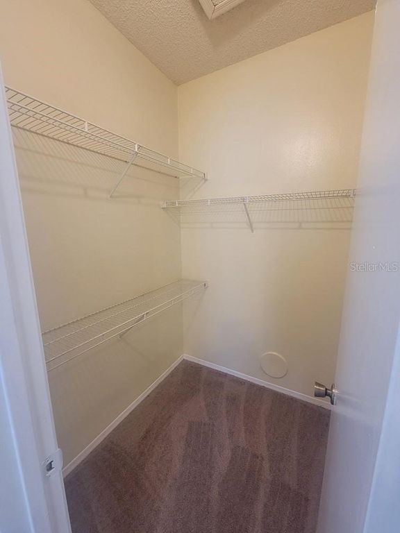 Image 15 of property listing at 10020 STRAFFORD OAK COURT 923, Tampa, FL 33624
