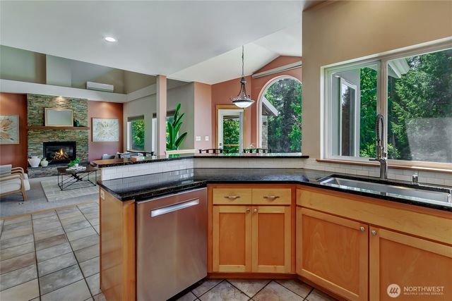 7136 Windflower Place NW, Seabeck, WA 98380