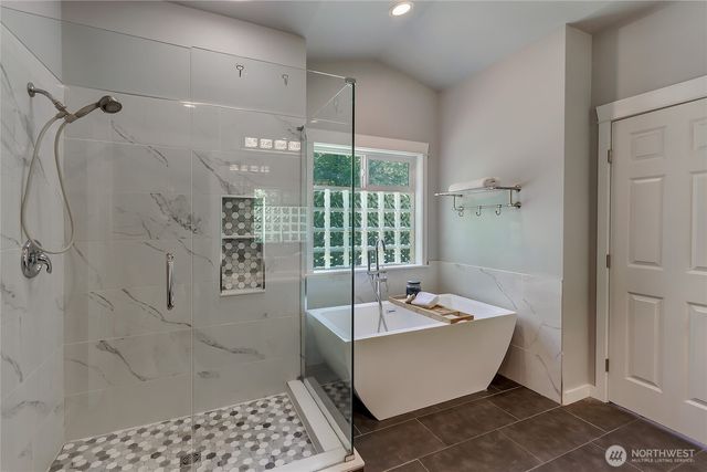 7136 Windflower Place NW, Seabeck, WA 98380