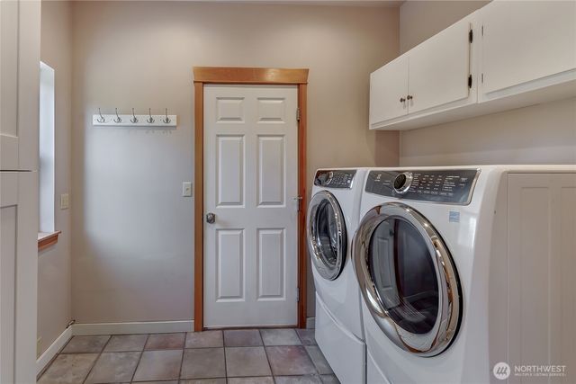 7136 Windflower Place NW, Seabeck, WA 98380