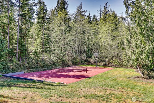 7136 Windflower Place NW, Seabeck, WA 98380