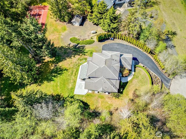 7136 Windflower Place NW, Seabeck, WA 98380