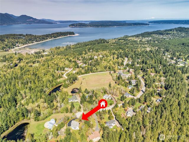 7136 Windflower Place NW, Seabeck, WA 98380