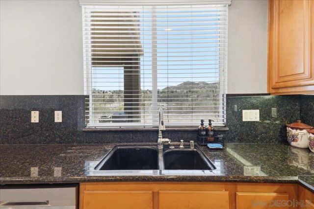35679 Bowervine PLace, Murrieta, CA 92562