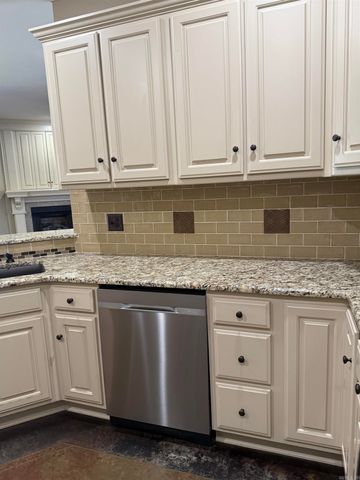 3 Zadie Court, Searcy, AR 72143