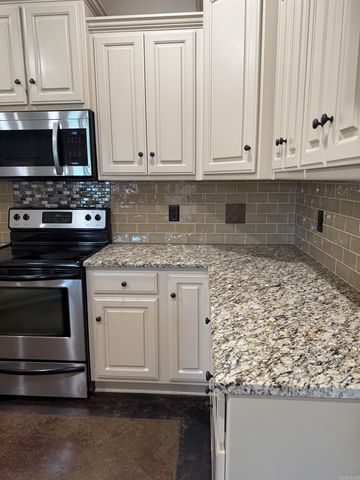 3 Zadie Court, Searcy, AR 72143