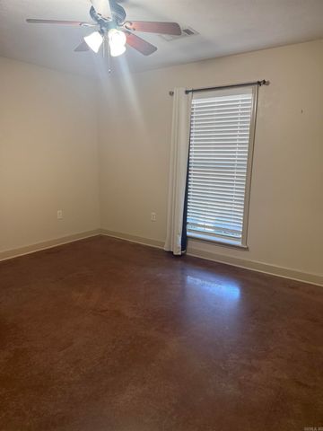 3 Zadie Court, Searcy, AR 72143