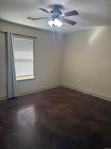 3 Zadie Court, Searcy, AR 72143