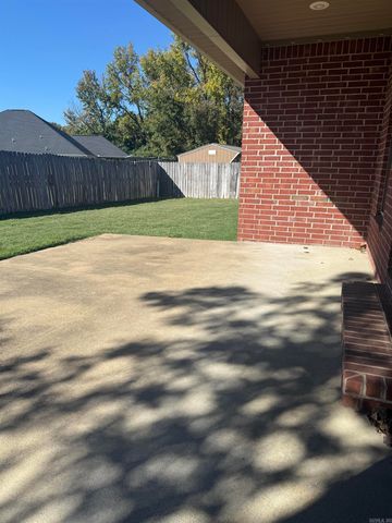 3 Zadie Court, Searcy, AR 72143