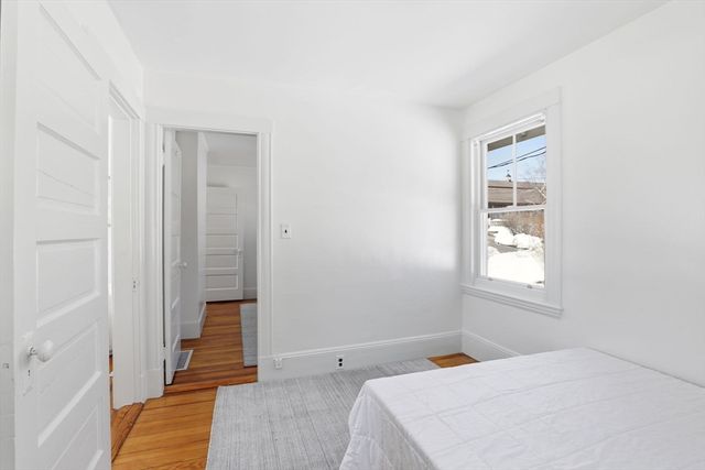 2 Cliff Rd, Hingham, MA 02043