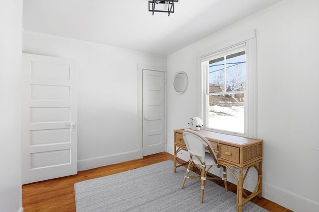 2 Cliff Rd, Hingham, MA 02043