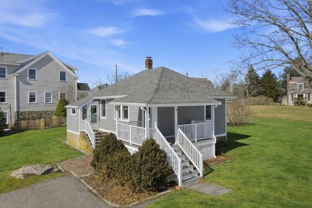 2 Cliff Rd, Hingham, MA 02043