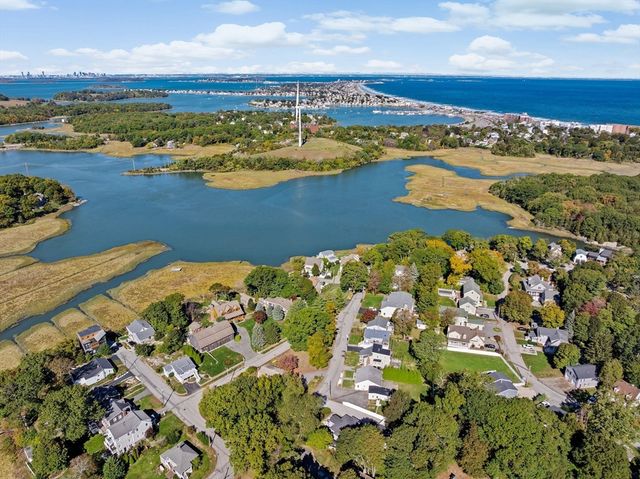 2 Cliff Rd, Hingham, MA 02043